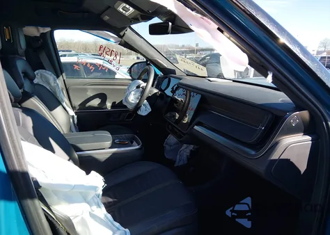 2024 Rivian R1S Adventure Dual Motor Large Pack/Adventure Dual Motor Perf Large Pack z USA, uszkodzony, nr VIN 7PDSGBBA7RN036007